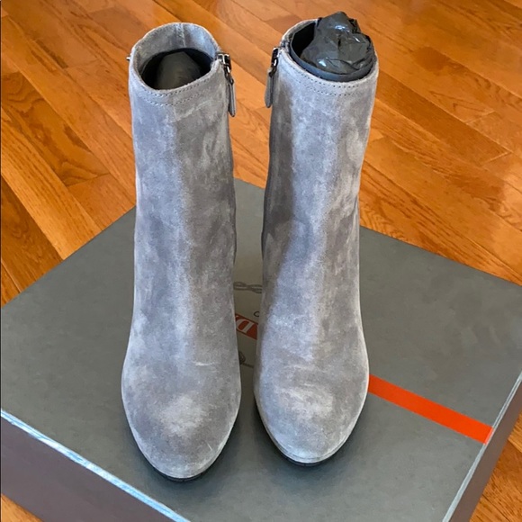 Prada suede booties - Picture 2 of 6